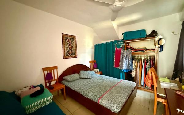 Immeuble à vendre    7 pièces •  Saint-Pierre