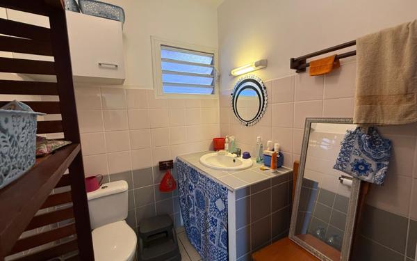 Immeuble à vendre    7 pièces •  Saint-Pierre