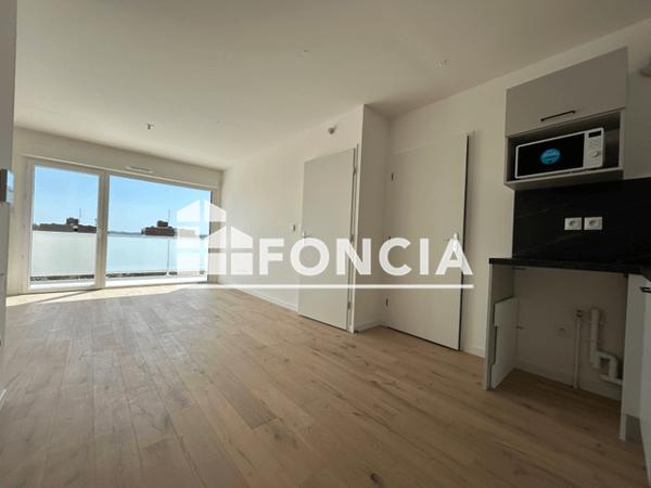 Location Appartement 2 pièces 39.7 m² - AVENUE DE BOLLAERT Lens 62300