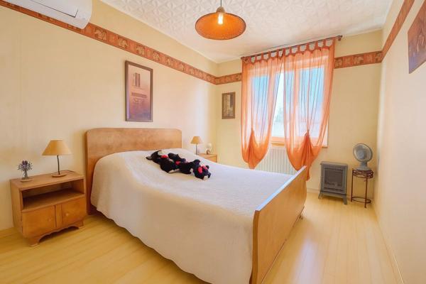 Vente Maison 10 pièces 157 m2 à Sainte-Livrade-sur-Lot