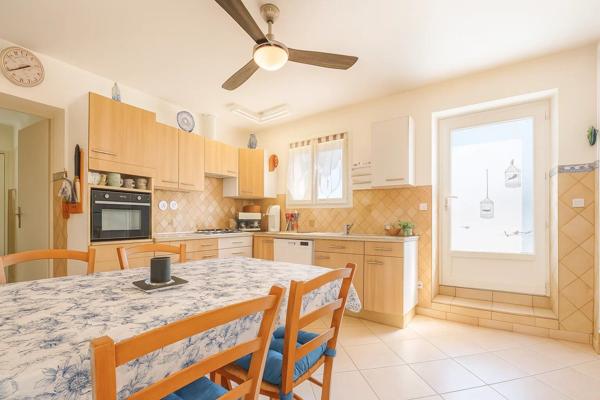 Vente Maison 10 pièces 157 m2 à Sainte-Livrade-sur-Lot