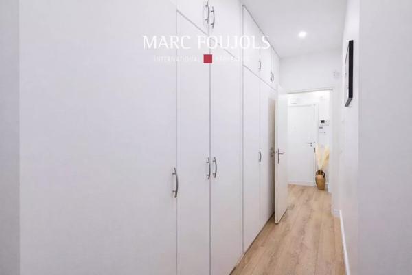 NEUILLY SUR SEINE. 3 pièces de 77m² avec balcons