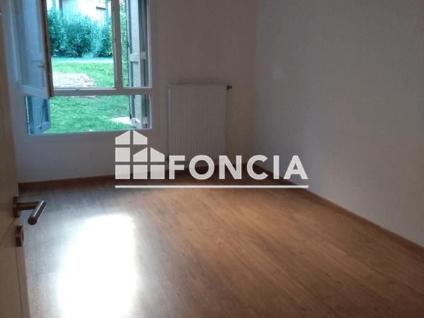 Location Appartement 3 pièces 69.7 m² - 94 RUE MME DE STAEL Saint Julien En Genevois 74160