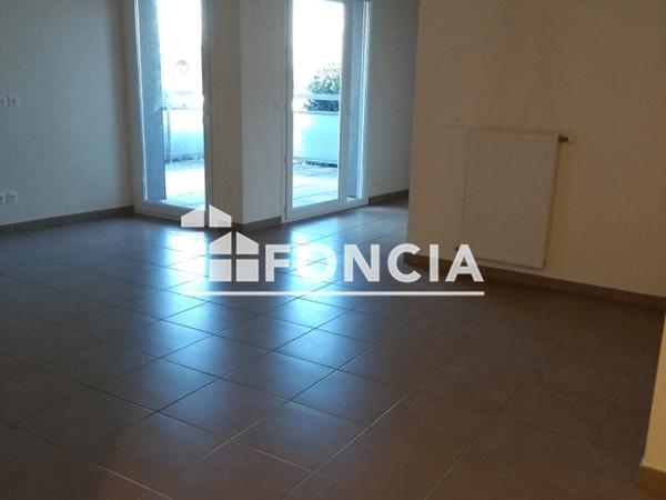 Location Appartement 3 pièces 69.7 m² - 94 RUE MME DE STAEL Saint Julien En Genevois 74160