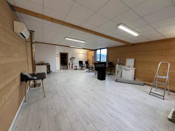 Vente Local commercial 400 m2 à Virignin