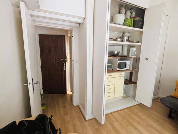 Studio cosy avec vue sur jardin - Cambronne