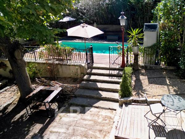 Demeure historique  avec piscine au coeur de Montpellier