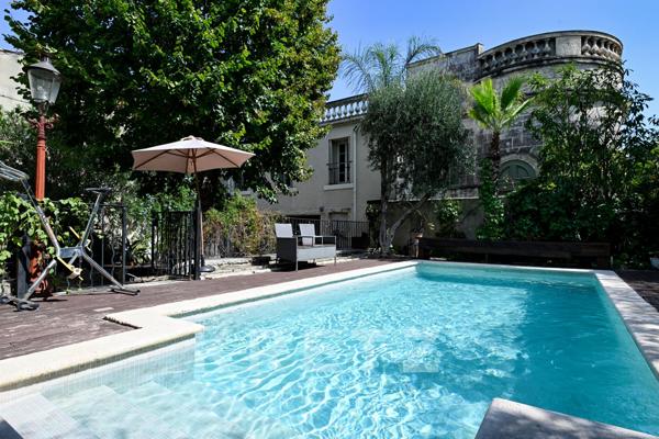 Demeure historique  avec piscine au coeur de Montpellier