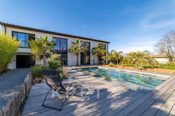 Sublime villa Californienne avec piscine au coeur de la Vaunage