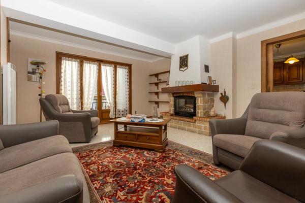 Vente Maison 6 pièces 173 m2 à Serrières-de-Briord