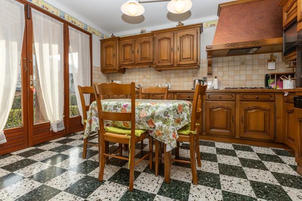 Vente Maison 6 pièces 173 m2 à Serrières-de-Briord