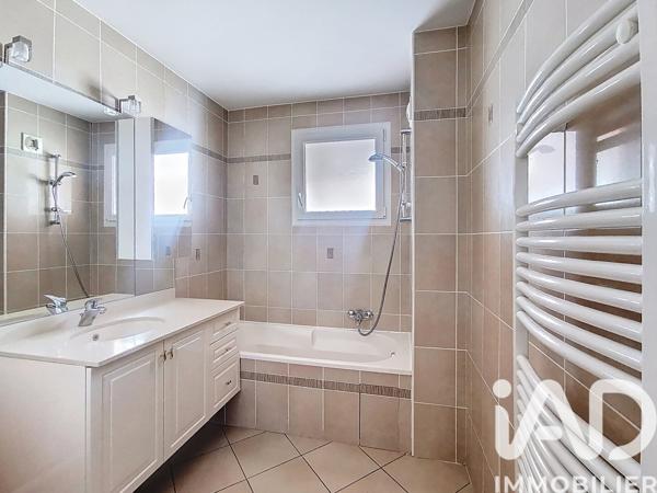 Appartement à vendre 3 pièces 70,79 m² Annemasse