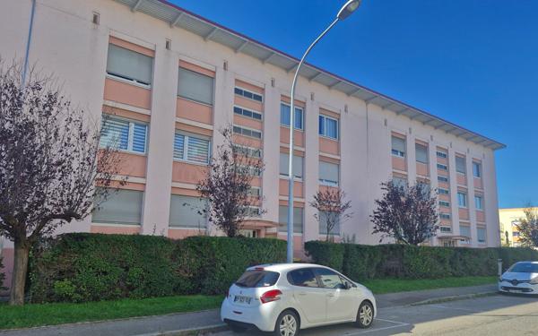 Appartement à louer    3 pièces • 65,67 m2 Wittenheim
