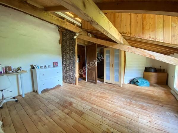 Maison situee au sud LOUHANS et ses 157 arcades, proche de l autoroute A39 et de l A6