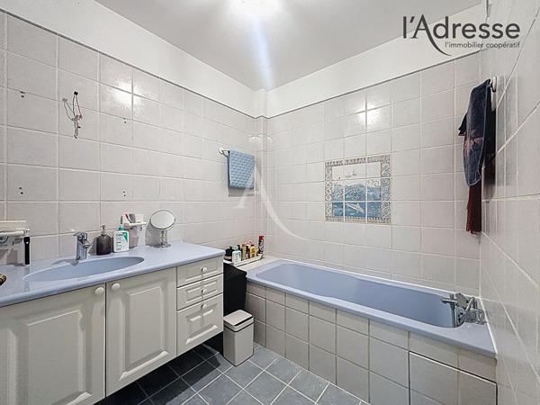 Appartement 3 pièces 63 m² avec balcon, cave et parking - Rueil-Malmaison (proche Suresnes)