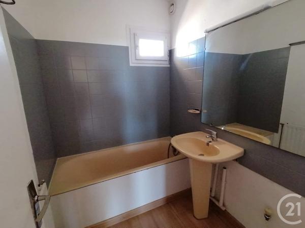 Appartement F2 à vendre  2 pièces - 42 m2 BAGNOLS SUR CEZE - 30