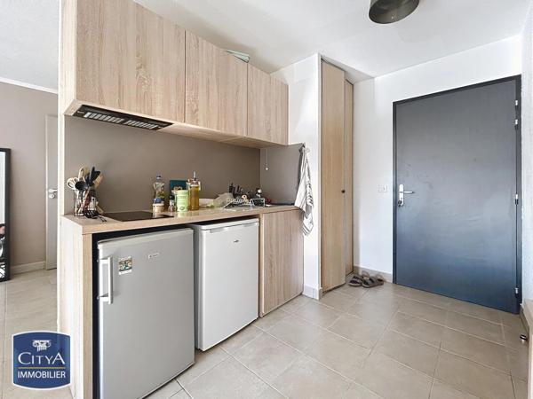 Appartement à vendre 1 pièce 32.8m² Nîmes (30900)
