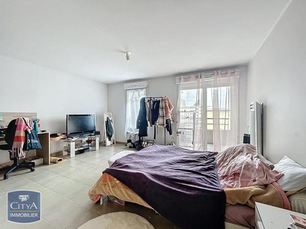 Appartement à vendre 1 pièce 32.8m² Nîmes (30900)