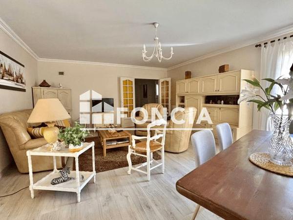 À vendre Maison 13 pièces 326 m² - La Londe-les-maures 83250