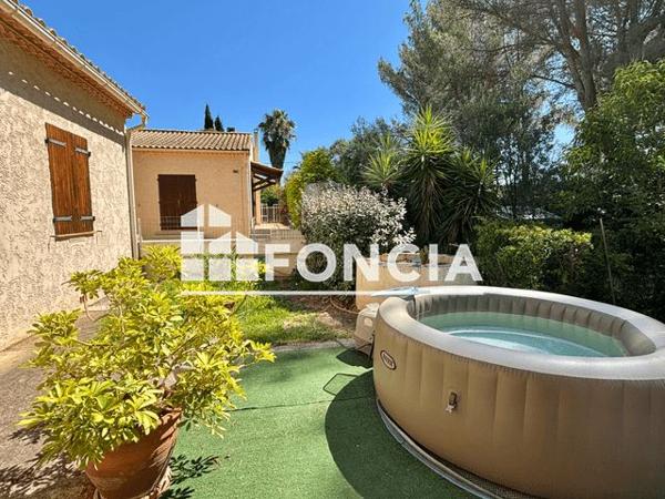 À vendre Maison 13 pièces 326 m² - La Londe-les-maures 83250