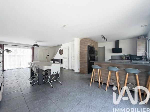Maison à vendre 7 pièces 110 m² Jouy-le-Moutier
