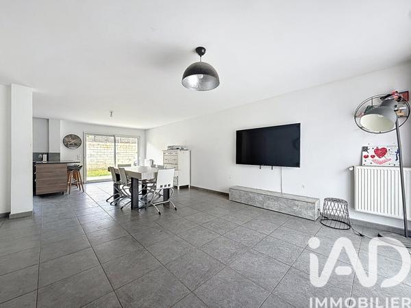 Maison à vendre 7 pièces 110 m² Jouy-le-Moutier