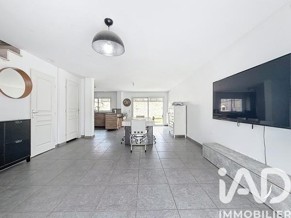 Maison à vendre 7 pièces 110 m² Jouy-le-Moutier