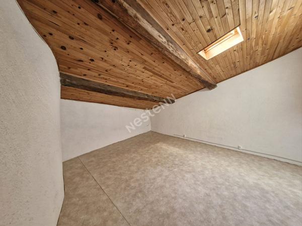 Agréable maison de ville 2 ou 3 chambres avec jardin à proximité de toutes les commodités