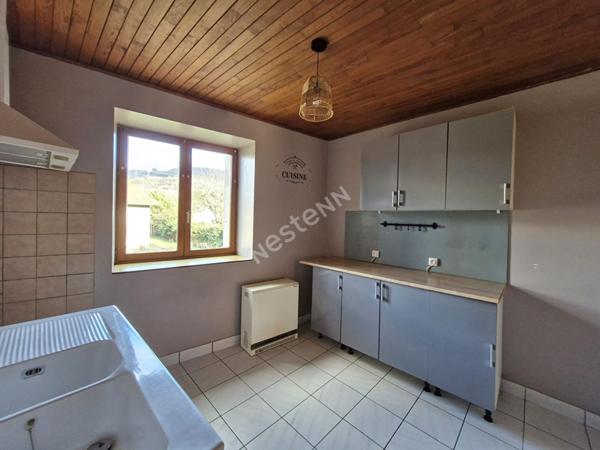 Agréable maison de ville 2 ou 3 chambres avec jardin à proximité de toutes les commodités