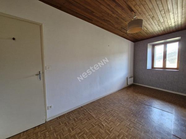 Agréable maison de ville 2 ou 3 chambres avec jardin à proximité de toutes les commodités