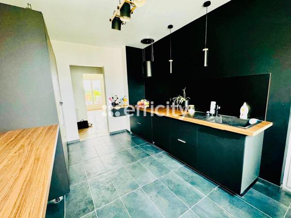 Appartement 3 pièces - 101 m² Exclusivité efficity