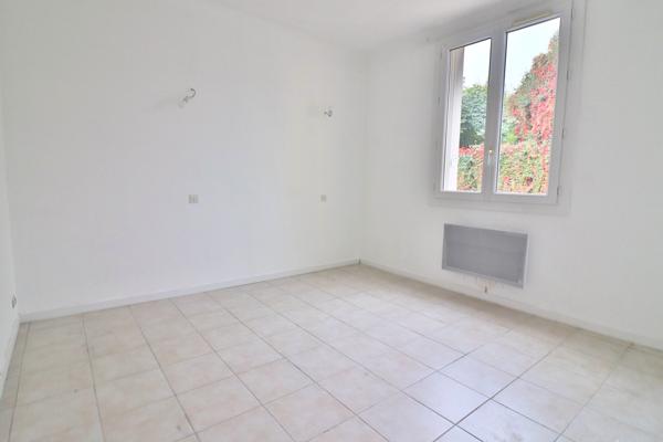 Brignoles: appartement T2 46m2 avec parking