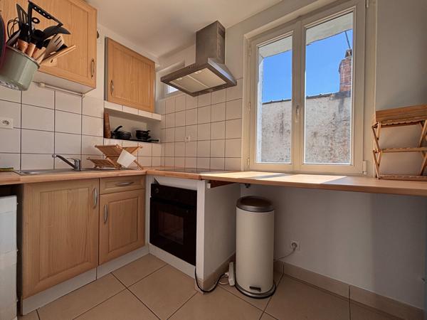 ORLEANS SUD - APPARTEMENT MEUBLE 2 PIECES DE 40.14 M2 -