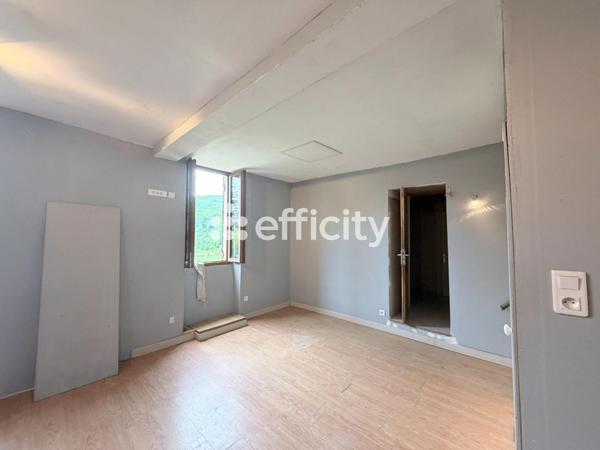 Maison
         7 pièces
        - 150 m² Exclusivité