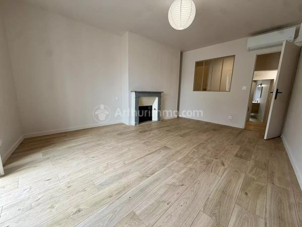 Vente                                                      Maison
                        
                     4 pièces                      90 m2                     à Saint-Amant-Tallende