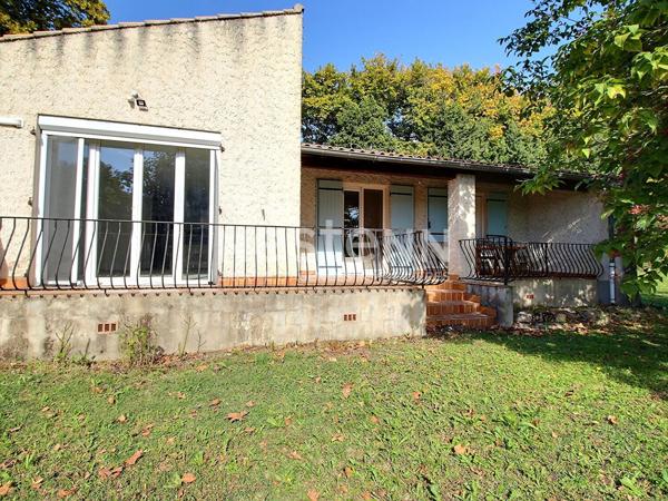 A louer- Superbe maison 4 pièces d'environ 93.50 m² avec garage et jardin - Avignon- Secteur ceinture verte