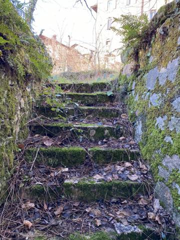 Terrain de loisir de 2056 m² à deux pas du centre ville d'Annonay