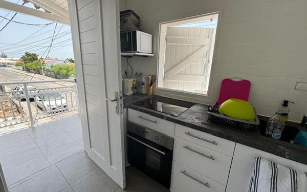 Appartement à louer    3 pièces •  Saint-François