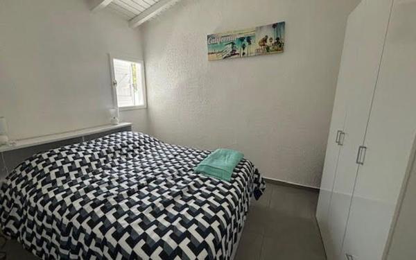 Appartement à louer    3 pièces •  Saint-François