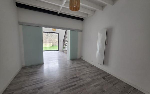 Maison à vendre    2 pièces •  Saint-Quentin