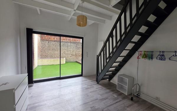 Maison à vendre    2 pièces •  Saint-Quentin