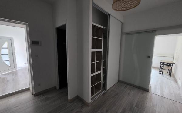 Maison à vendre    2 pièces •  Saint-Quentin