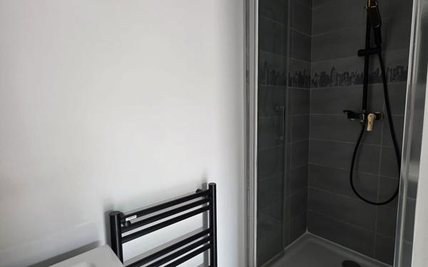 Maison à vendre    2 pièces •  Saint-Quentin