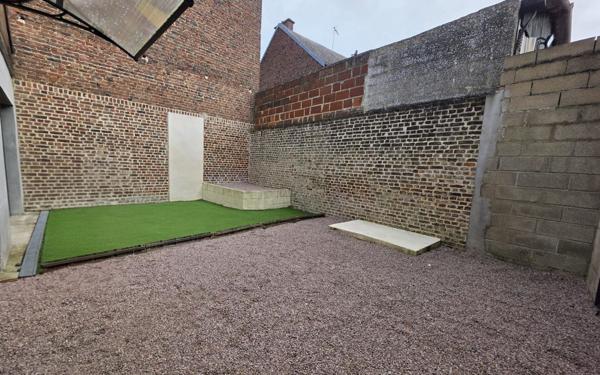 Maison à vendre    2 pièces •  Saint-Quentin