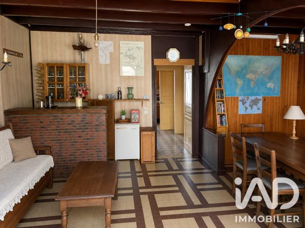 Maison à vendre 5 pièces 205 m² Montguyon