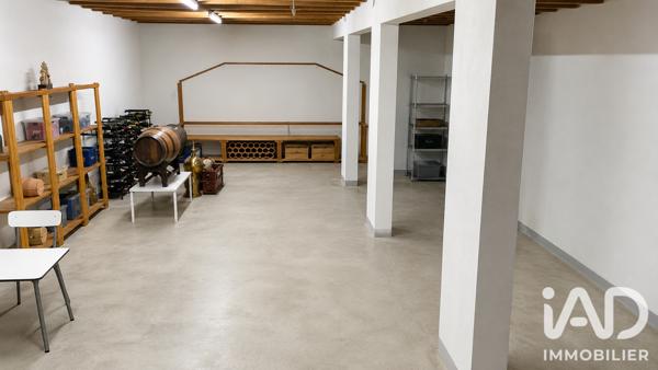 Maison à vendre 5 pièces 205 m² Montguyon