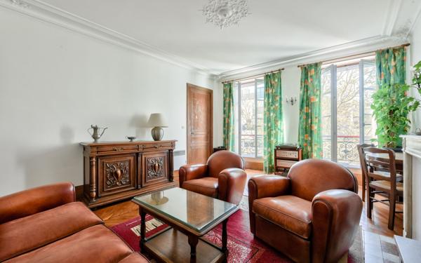 Appartement à vendre    5 pièces • 80,23 m2 Paris 18