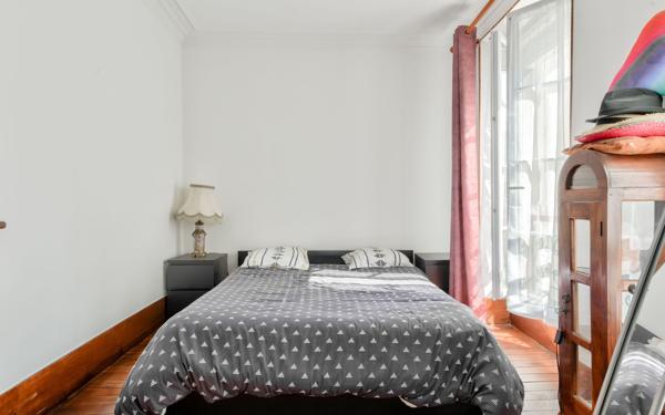 Appartement à vendre    5 pièces • 80,23 m2 Paris 18