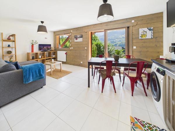 Haute Savoie (74), à vendre SAMOENS - Domaine skiable Grand Massif - Appartement T4 en rez de jardin