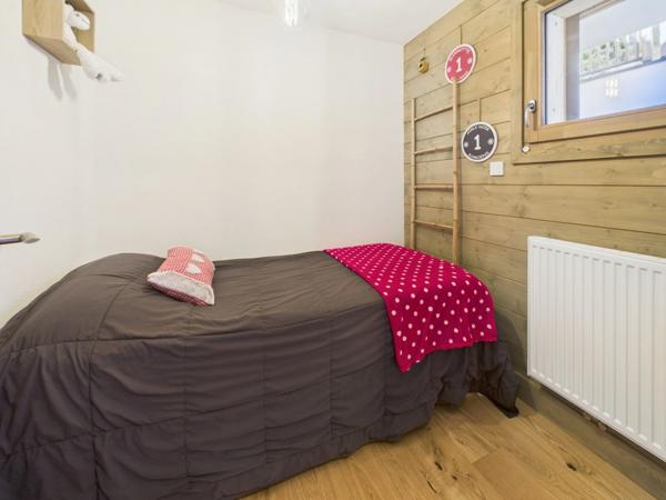 Haute Savoie (74), à vendre SAMOENS - Domaine skiable Grand Massif - Appartement T4 en rez de jardin